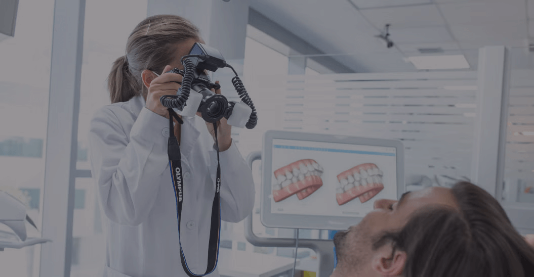 Máster en Estética Dental y Odontología Restauradora - UAX