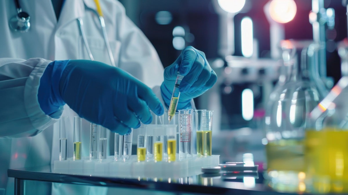 FP Superior Laboratorio Clínico y Biomédico Madrid - UAX FP