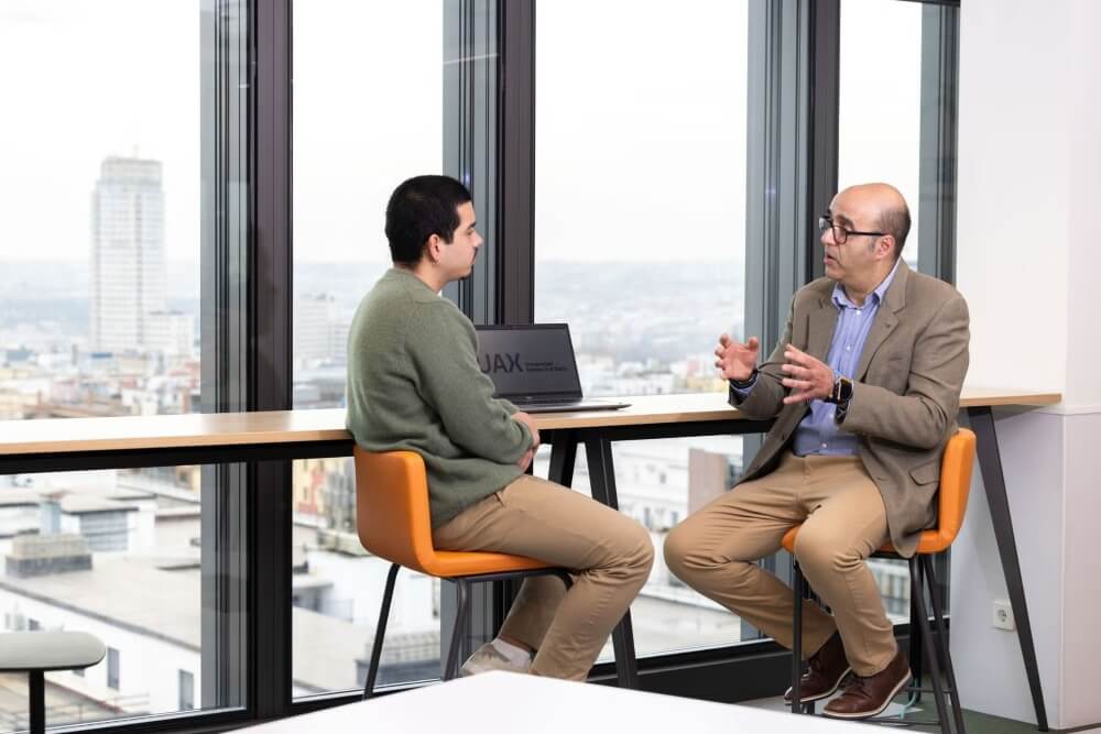 Grado en Marketing en Madrid | UX Design Certificate - UAX