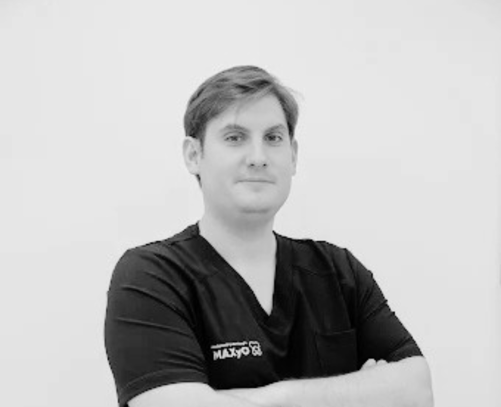 Máster en Cirugía Oral e Implantología en Málaga | UAX