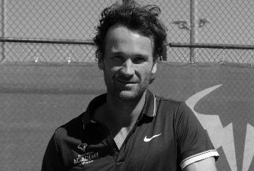 Diplôme en sciences des activités physiques et sportives + Diplôme de masseur kinésithérapeute