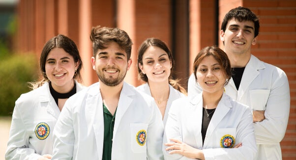 Grado en Enfermería en Málaga - UAX