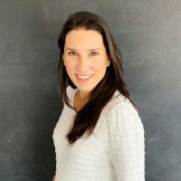 Microcredencial en Técnicas Prácticas de Relleno de Labios con Ácido Hialurónico