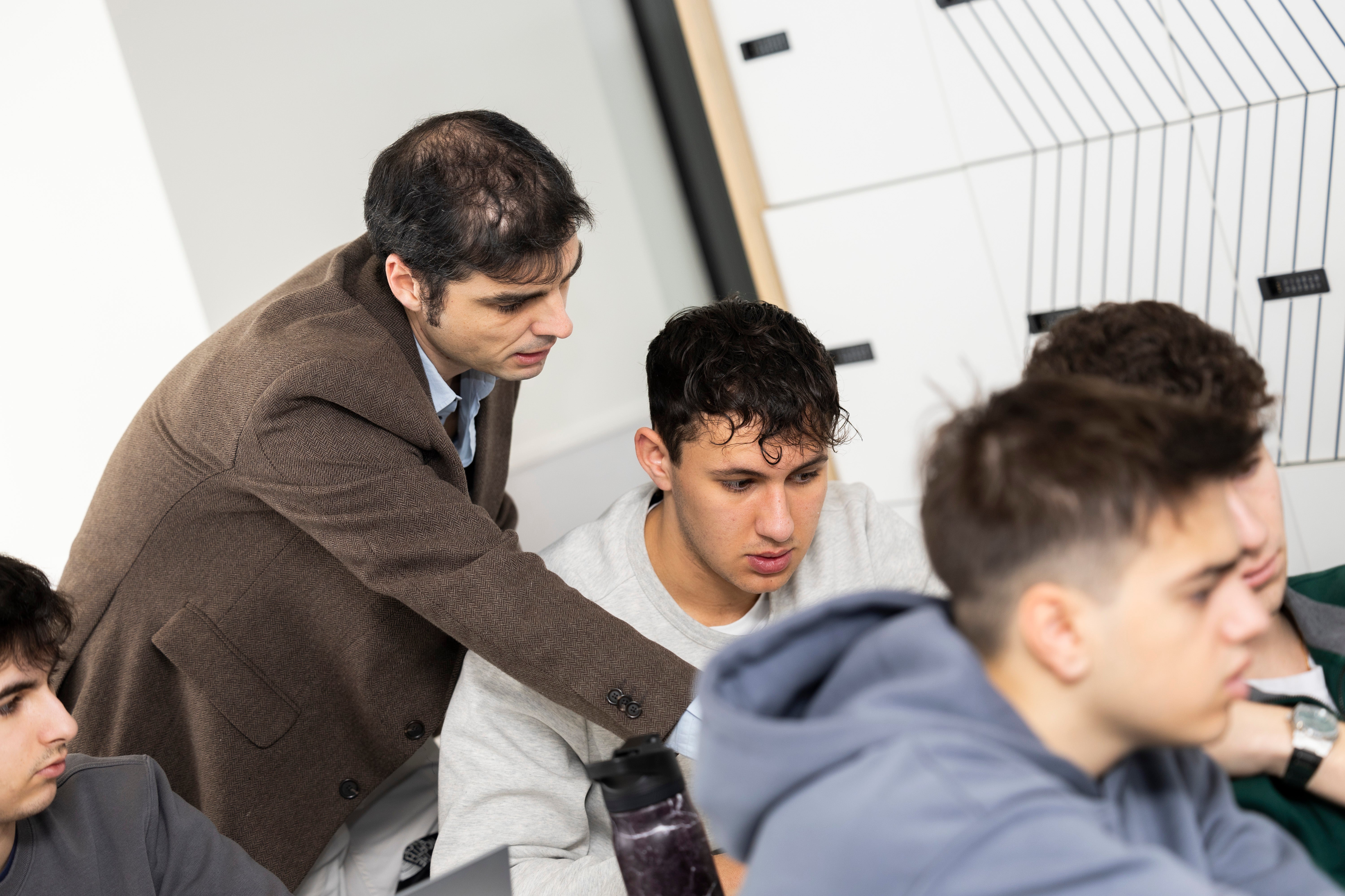 Acceso altos puestos