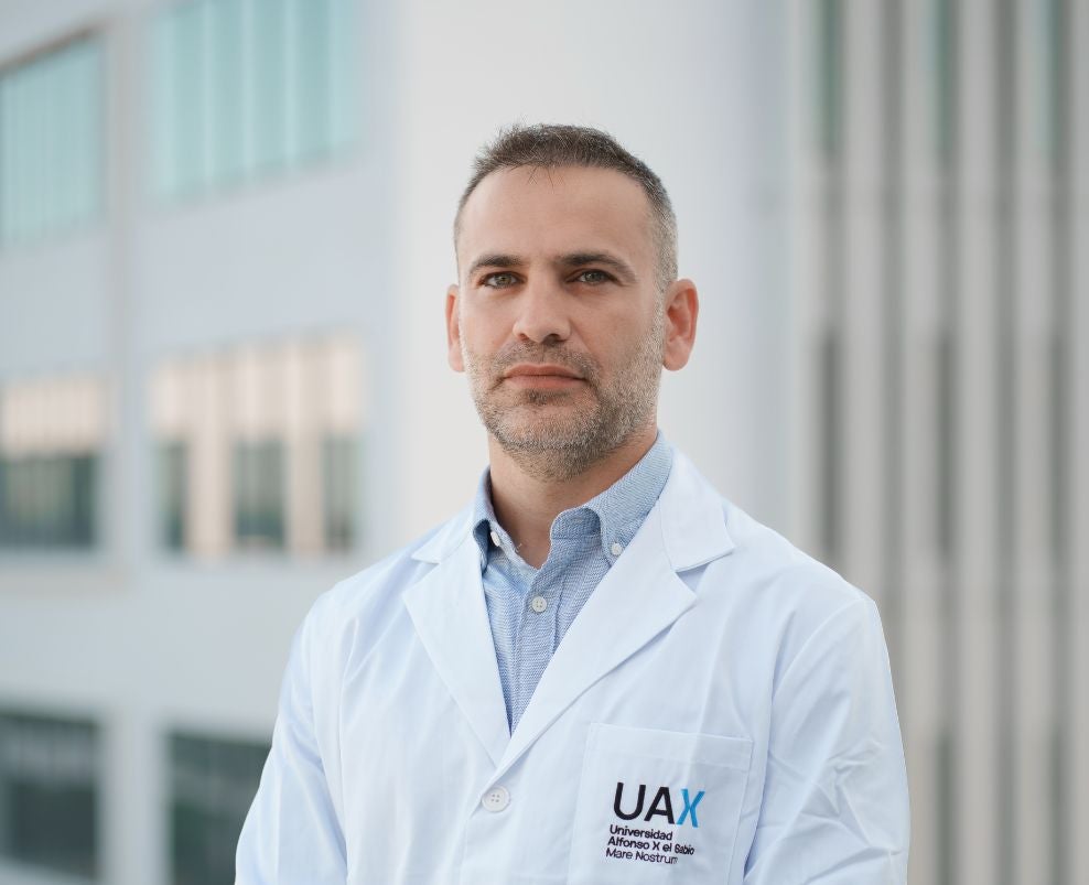 Máster en Cirugía Oral e Implantología en Málaga | UAX