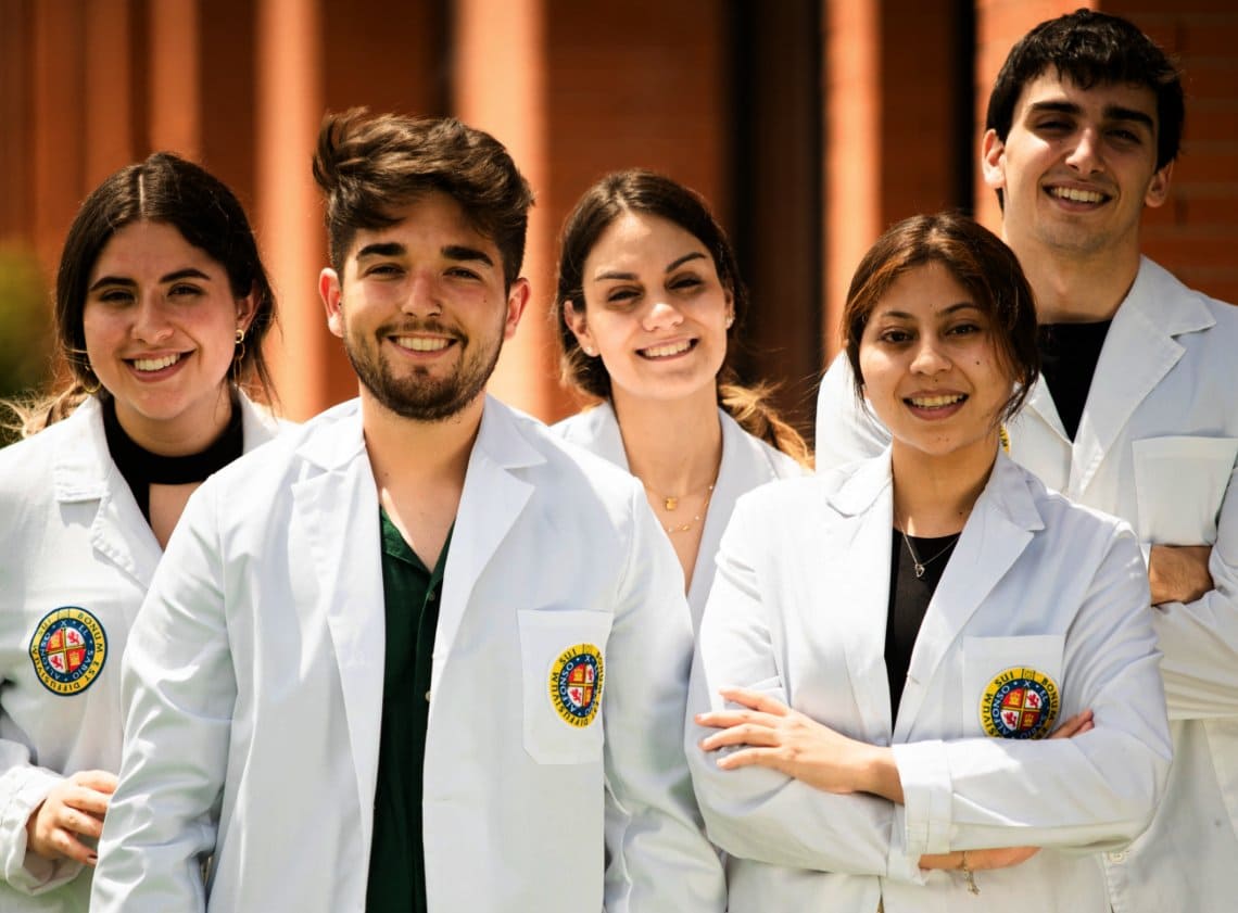Grado en Medicina | Estudiar Medicina en Madrid - UAX
