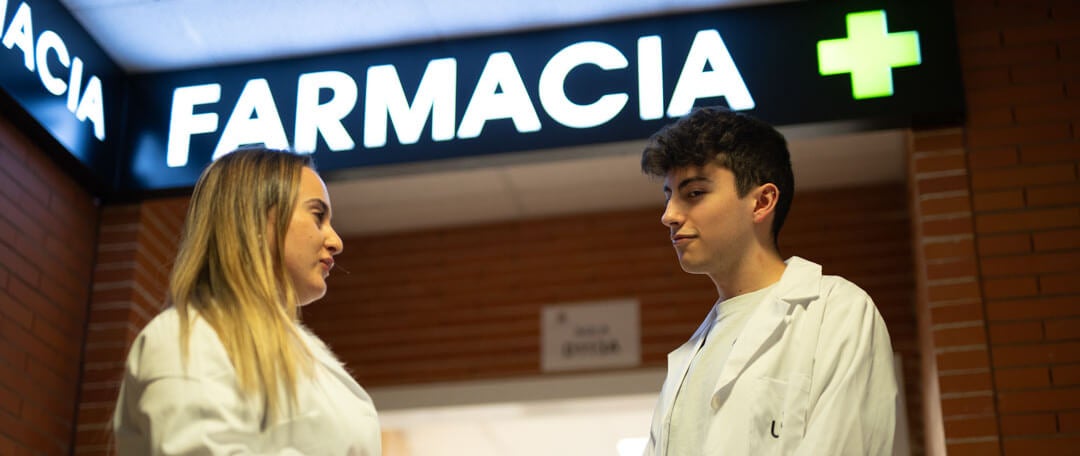 Grado en Farmacia | Estudiar Farmacia en Madrid - UAX