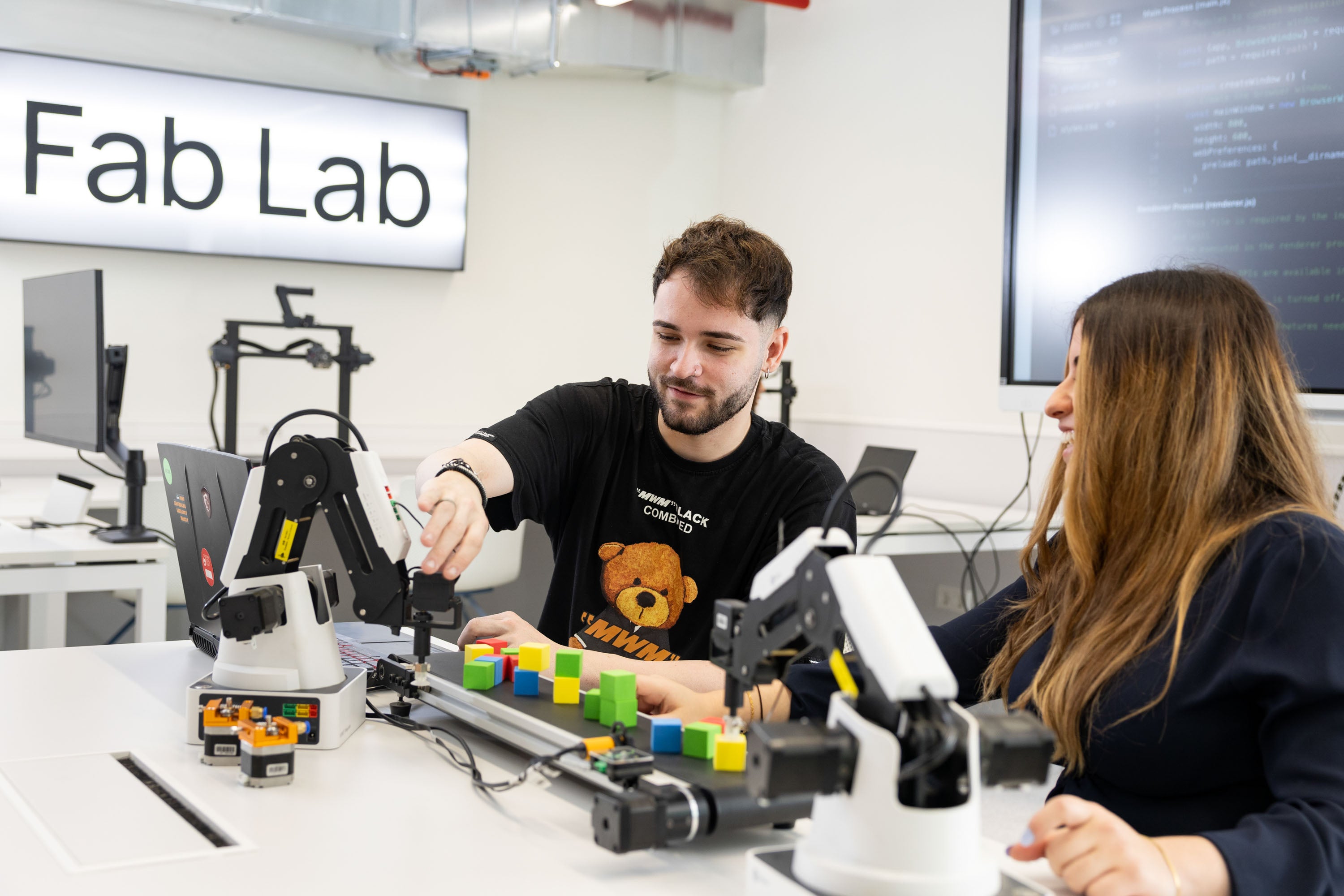 Grado en Administración y Dirección Empresas (ADE) - UAX