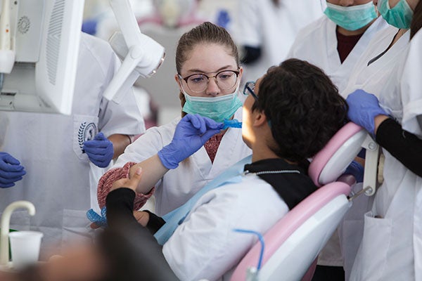 Grado Superior de Higiene Bucodental a Distancia