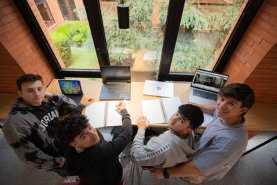 Higher Vocational Training in Marketing and Advertising in Madrid - UAX FP