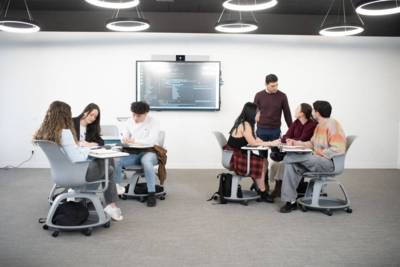 Higher Vocational Training in Marketing and Advertising in Madrid - UAX FP