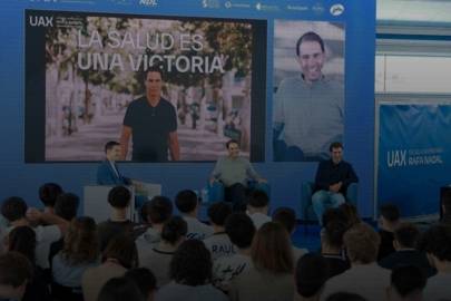 UAX