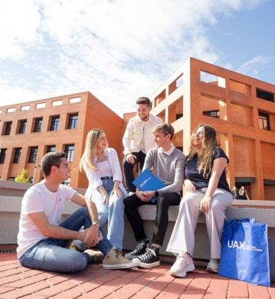 Visita UAX