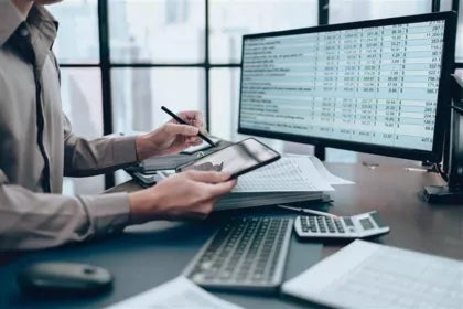 Master en gestion financière en ligne | UAX