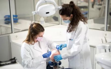 Grado de Odontología en Madrid