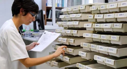 Master en direction et gestion d'une pharmacie | UAX