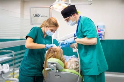 Étudier la dentisterie à Málaga