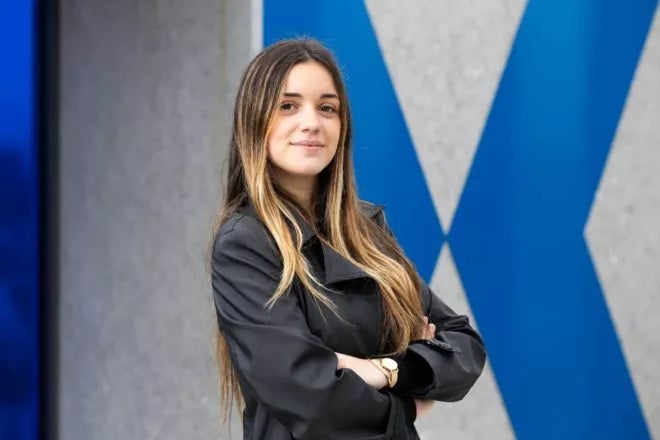 Double diplôme en gestion d'entreprise et en droit | UAX