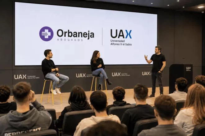 Double diplôme en gestion d'entreprise et en droit | UAX