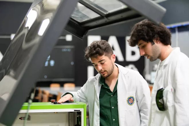 Licence en physique | UAX