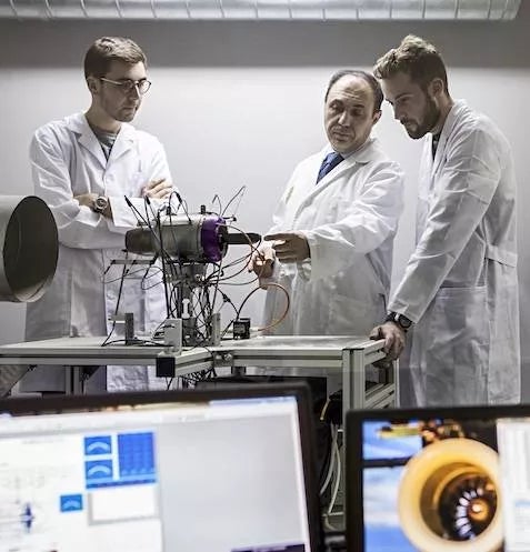 Master en direction et gestion d'une pharmacie | UAX