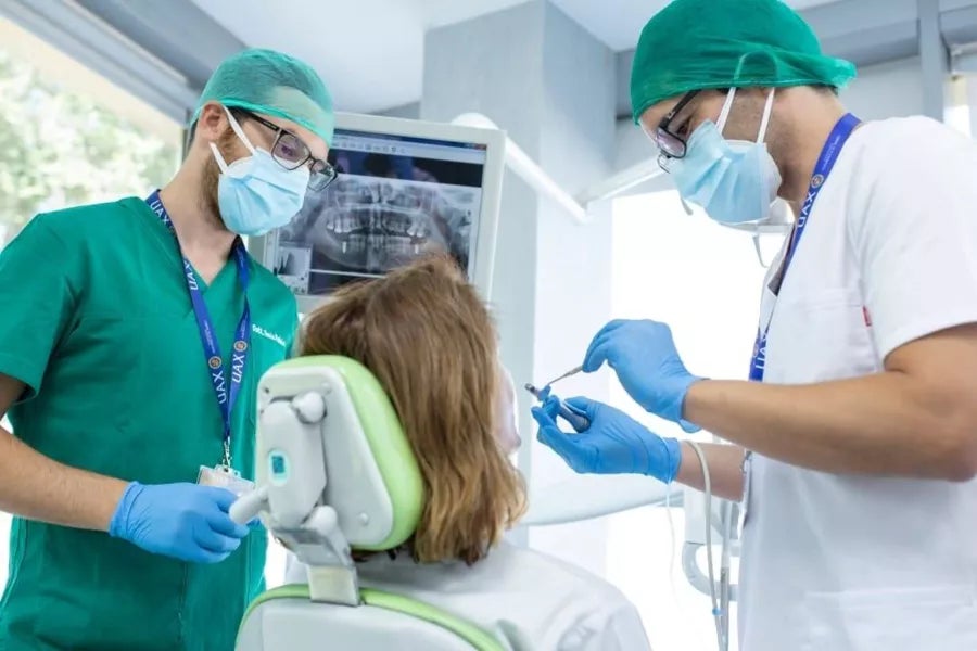 Master's Degree in Orthodontics in Spain | UAX