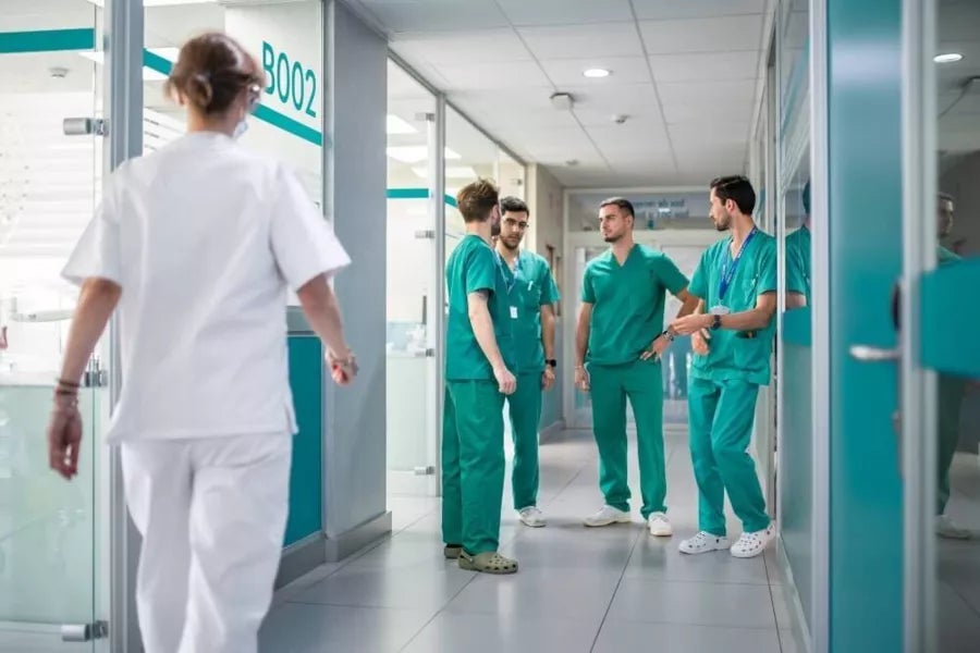 Corso FP online in igiene orale in Spagna | UAX